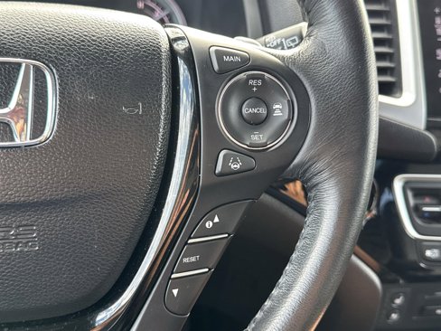 Used 2017 Honda Pilot Elite image 12