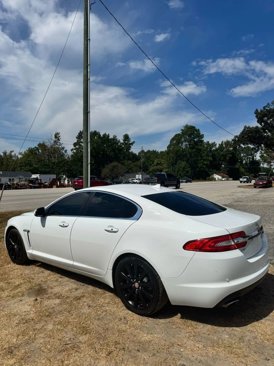 Used 2015 Jaguar XF Portfolio image 4