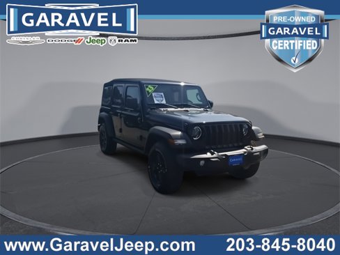 Used 2023 Jeep Wrangler Willys image 2