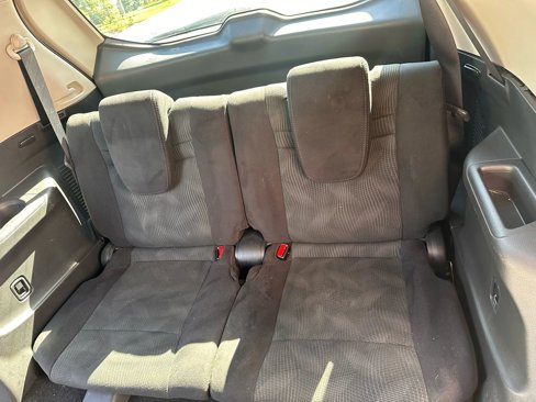 Used 2016 Nissan Rogue SV w/ SV Family Package image 20