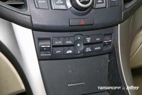 Used 2010 Acura TSX Sedan image 9