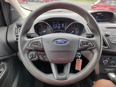 Used 2017 Ford Escape SE w/ SE Cold Weather Package image 5