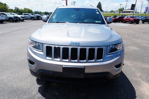 Used 2016 Jeep Grand Cherokee Laredo w/ Quick Order Package 23E image 2