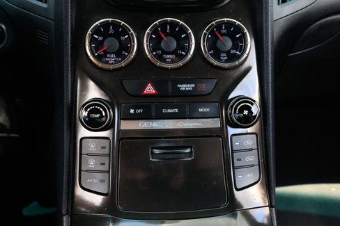 Used 2013 Hyundai Genesis 2.0T image 32
