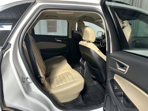 Used 2018 Ford Edge SEL w/ Equipment Group 201A image 25