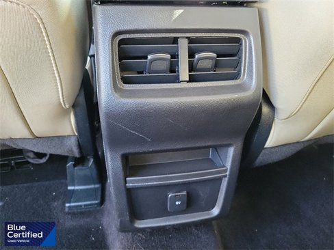 Certified 2017 Ford Edge SE image 21