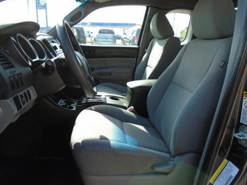 Used 2012 Toyota Tacoma PreRunner image 7