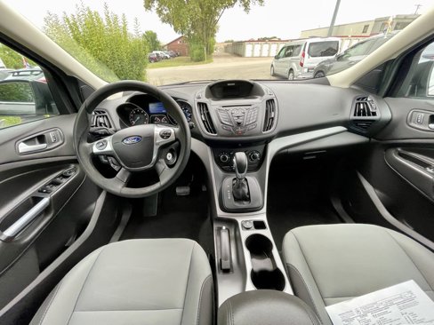Used 2015 Ford Escape SE image 16