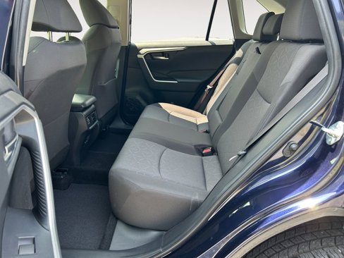 Used 2019 Toyota RAV4 XLE image 30