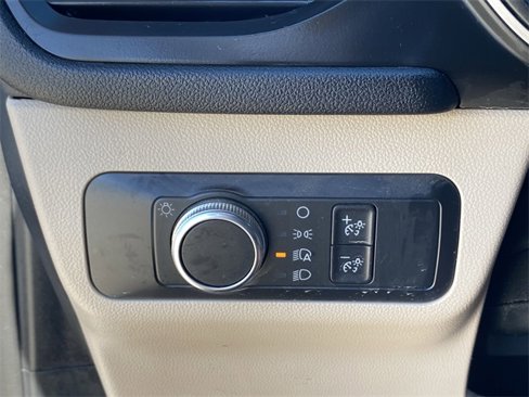 Used 2020 Ford Escape SE image 20