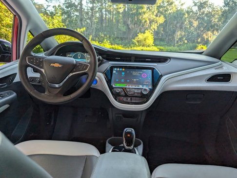 Used 2021 Chevrolet Bolt Premier w/ Infotainment Package image 11