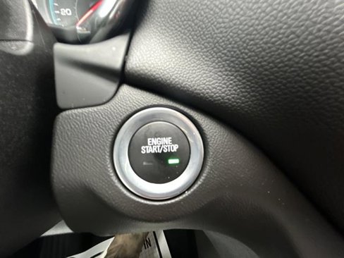 Used 2018 Chevrolet Equinox LT w/ LPO, Protection Package image 55