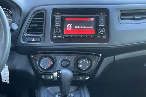 Used 2019 Honda HR-V LX image 9