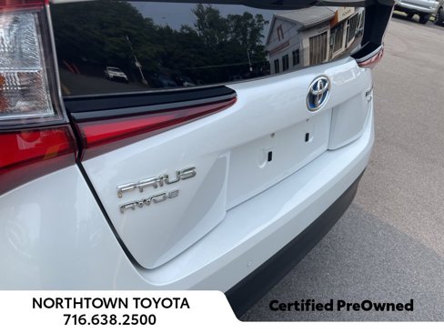 Used 2022 Toyota Prius XLE image 29