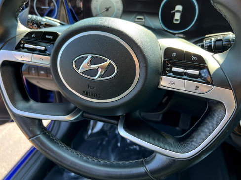 Used 2021 Hyundai Elantra Limited image 37