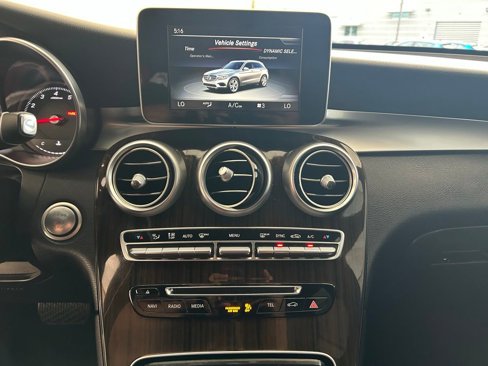 Used 2018 Mercedes-Benz GLC 300 image 27
