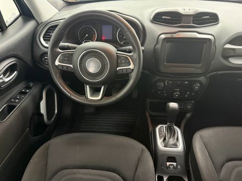 Used 2020 Jeep Renegade Latitude image 31