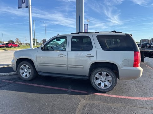 Used 2012 GMC Yukon SLT w/ SLT-2 Equipment Package image 7
