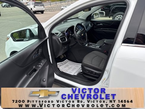 Used 2020 Chevrolet Equinox LT w/ Driver Convenience Package image 10