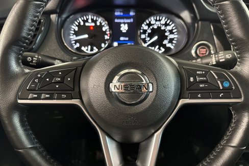 Used 2019 Nissan Rogue SV w/ Premium Package image 24