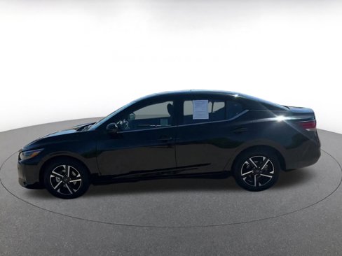 Used 2024 Nissan Sentra SV image 8