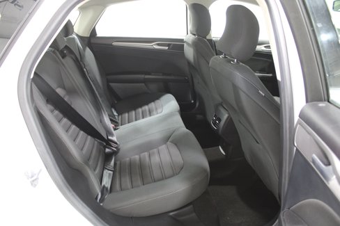 Used 2019 Ford Fusion SE image 23