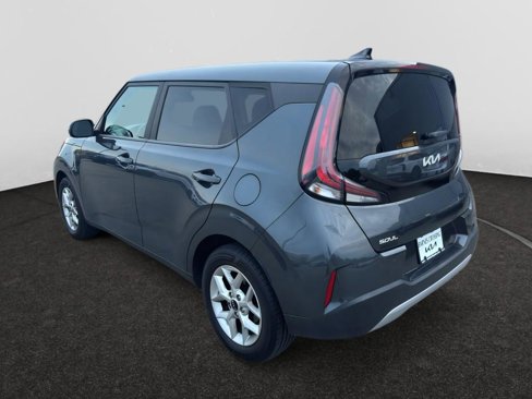 Used 2023 Kia Soul LX w/ LX Technology Package image 6