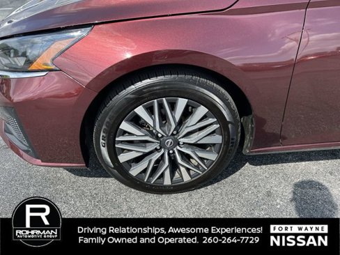 Used 2024 Nissan Altima 2.5 SV image 8