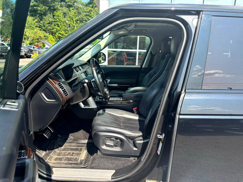 Used 2015 Land Rover Range Rover Supercharged image 18