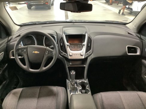 Used 2017 Chevrolet Equinox LS image 28
