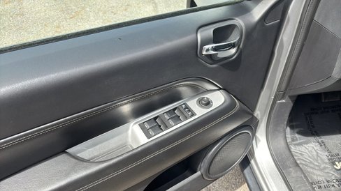 Used 2016 Jeep Compass High Altitude image 14