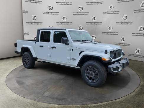 New 2025 Jeep Gladiator Sport image 7
