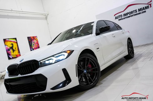 Used 2023 BMW 330e w/ M Sport Package image 35