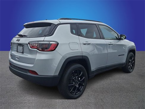 New 2025 Jeep Compass Latitude w/ Altitude Special Edition image 3
