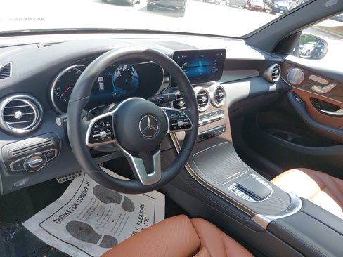 Used 2020 Mercedes-Benz GLC 300 image 16