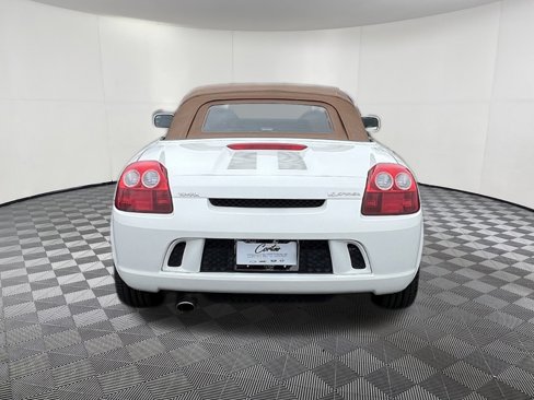 Used 2004 Toyota MR2 image 5