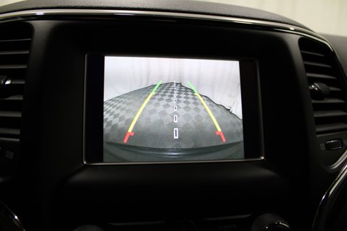 Used 2019 Jeep Grand Cherokee Laredo image 21