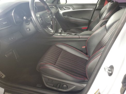 Used 2022 Genesis G70 3.3T w/ Sport Advanced Package image 11