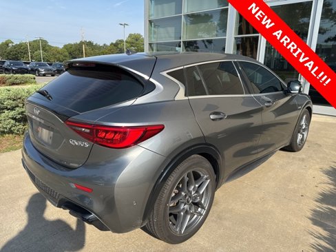 Used 2018 INFINITI QX30 Sport image 4