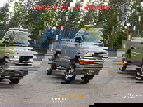 Used 2001 Chevrolet S10 Pickup LS w/ Preferred Equipment Group image 1