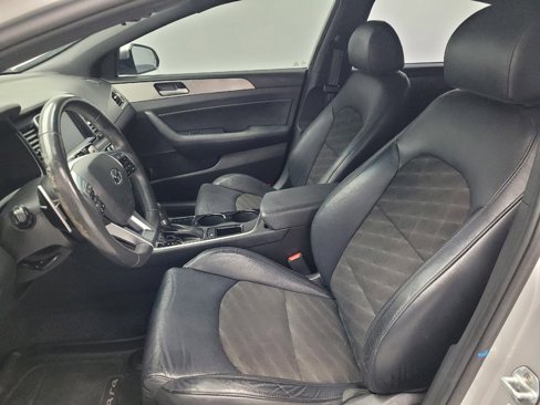 Used 2019 Hyundai Sonata Sport w/ Winter Weather Package image 17