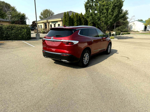 Used 2024 Buick Enclave Premium image 5