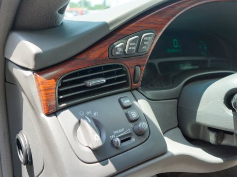 Used 2003 Cadillac De Ville image 18