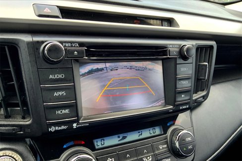 Used 2018 Toyota RAV4 XLE image 22