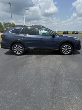 Used 2024 Subaru Outback Limited XT image 3