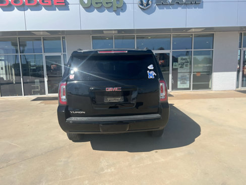 Used 2017 GMC Yukon SLT image 9