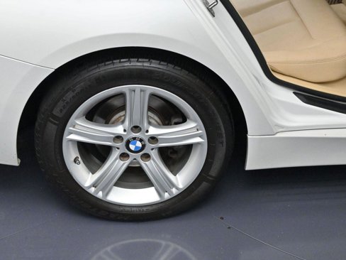 Used 2014 BMW 328i xDrive Sedan image 32
