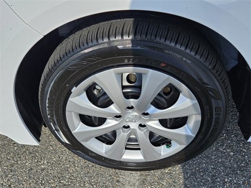 New 2025 Toyota Corolla LE image 16