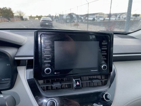 Used 2022 Toyota Corolla Cross L image 10
