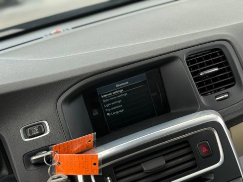 Used 2015 Volvo S60 T5 image 24